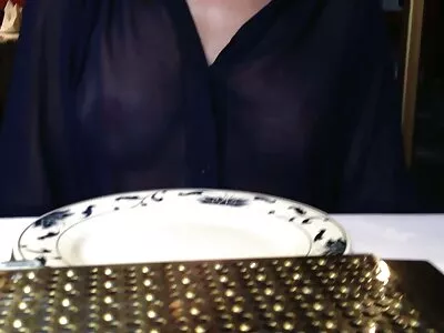 نوزاد بور با بچه های کوچک داستان سکس ضربدری جدید به یک زن مناسب دست پیدا می کند