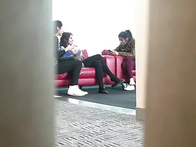 دختر گیک با موفقیت رئیس را به سمت رابطه جنسی داستانسکسی جدید مقعدی روی مبل وسوسه می کند
