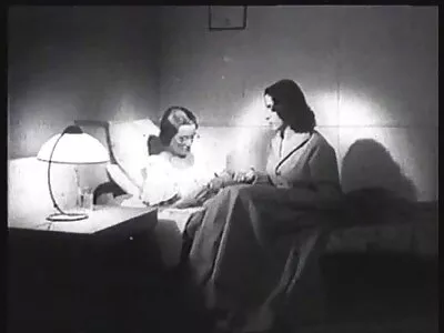 رابطه جنسی روی داستان جدید شهوانی نیمکت باعث می شود سبزه داغ سیگاری به ارگاسم برسد