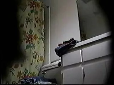 بور دوست داشتنی بیدمشک داستان سکسی جدید بروز تنگ خود را با یک دیک چاق کشیده است